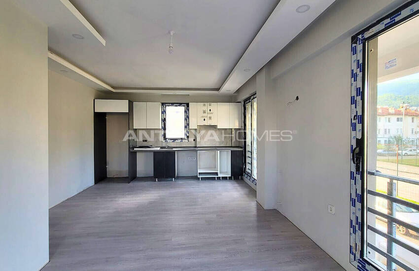 Muğla Fethiye'de Güvenlikli Site İçinde Havuzlu Lüks Evler 19