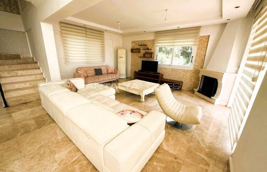 House on 1500 M² Plot in Fethiye Ölüdeniz 17