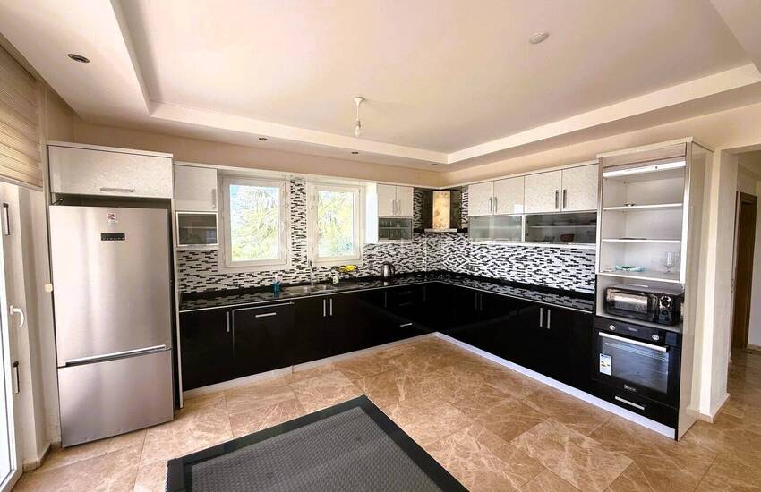 منزل على قطعة أرض مساحتها 1500 متر مربع في فتحية أولودينيز 20