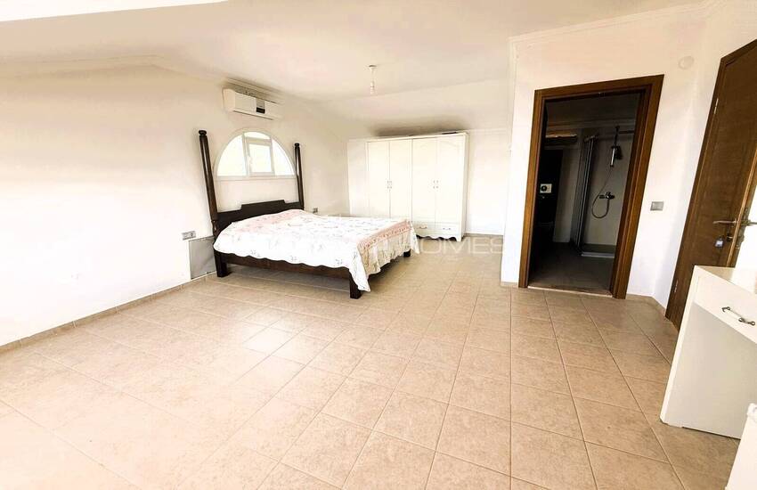 منزل على قطعة أرض مساحتها 1500 متر مربع في فتحية أولودينيز 22