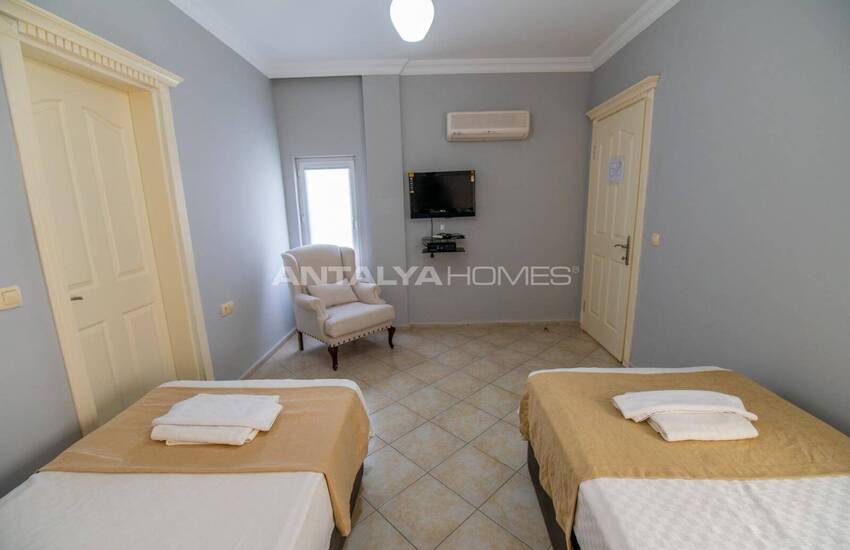 خانه بزرگ با استخر و باغ خصوصی در فتحیه 22