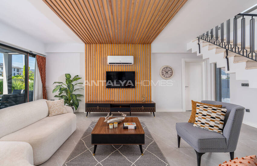 Fethiye'de Çalış Plajı'na Yakın Şık Villa 11