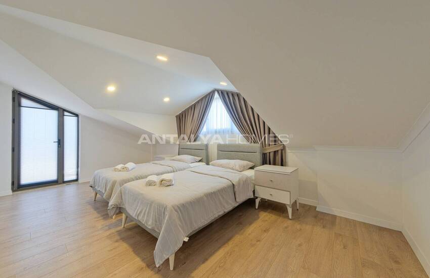 منزل جاهز للسكن مكون من 4 غرف نوم مع مسبح وحديقة في فتحية 23