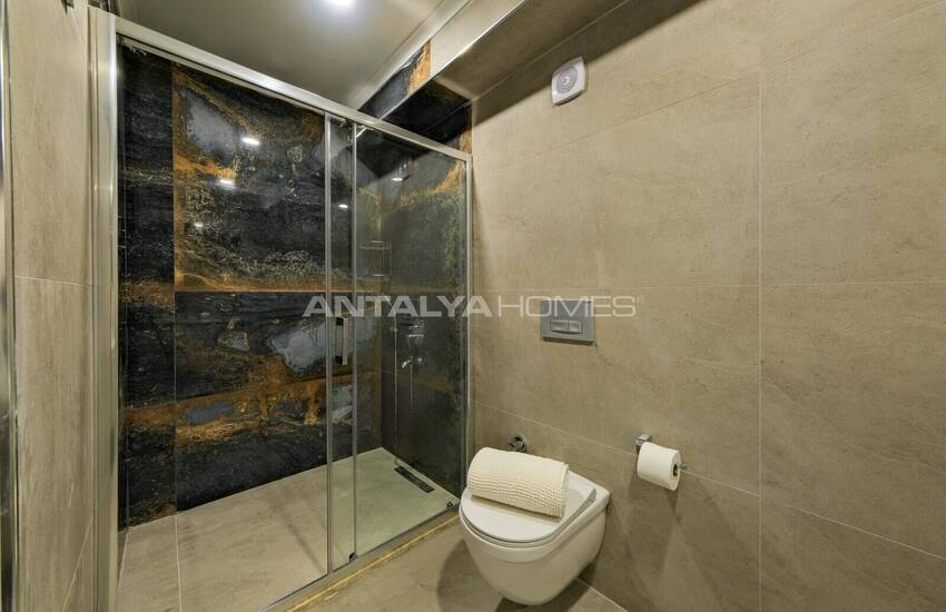 منزل جاهز للسكن مكون من 4 غرف نوم مع مسبح وحديقة في فتحية 24