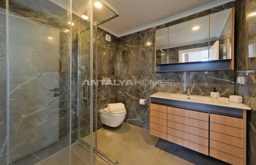 منزل جاهز للسكن مكون من 4 غرف نوم مع مسبح وحديقة في فتحية 28