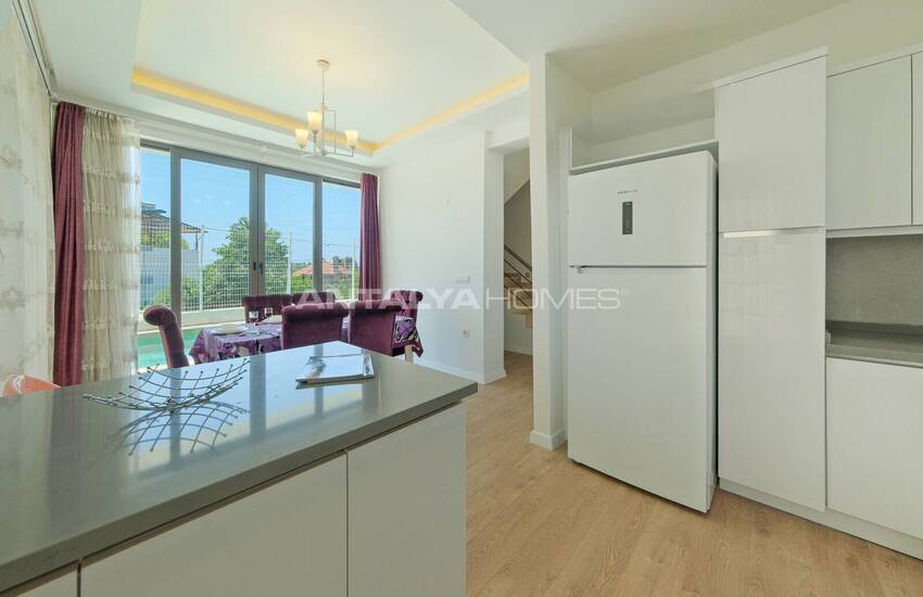 منزل جاهز للسكن مكون من 4 غرف نوم مع مسبح وحديقة في فتحية 15