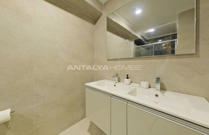 منزل جاهز للسكن مكون من 4 غرف نوم مع مسبح وحديقة في فتحية 27