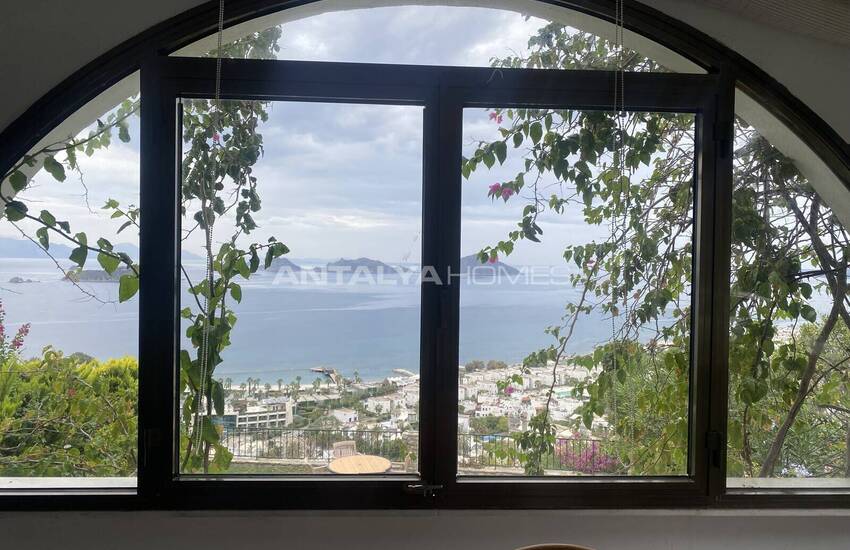 Sea-view Villa in a Complex with Private Beach in Bodrum 16