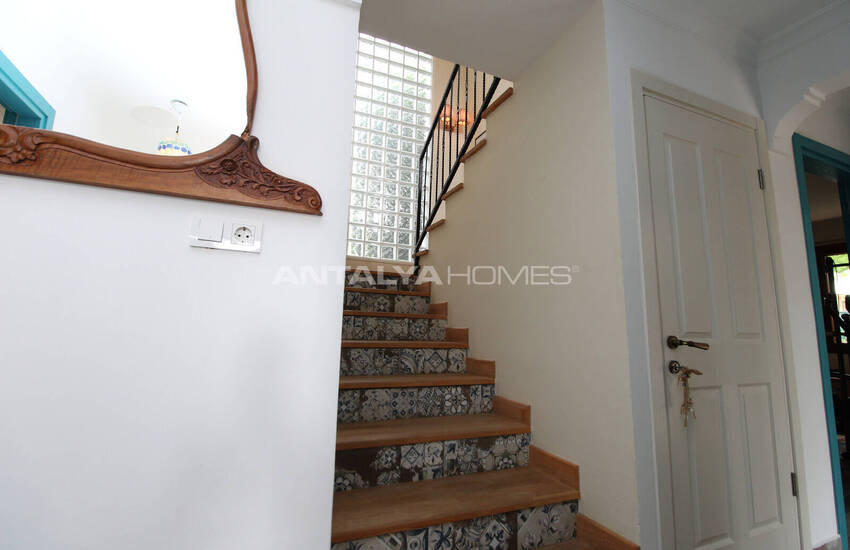 منزل أنيق مطل على الغابة مع مسبح خاص في موغلا غوجيك 41