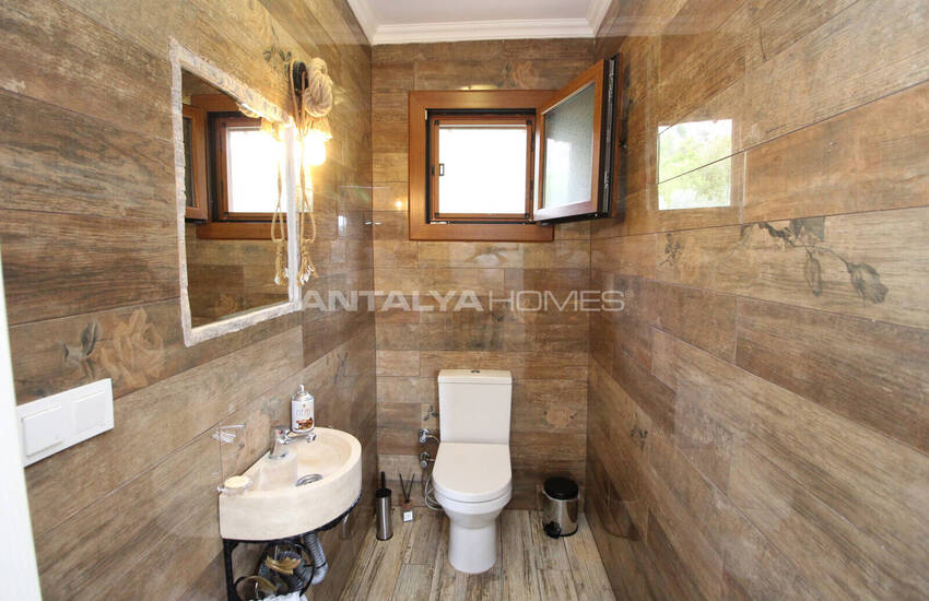 منزل أنيق مطل على الغابة مع مسبح خاص في موغلا غوجيك 35