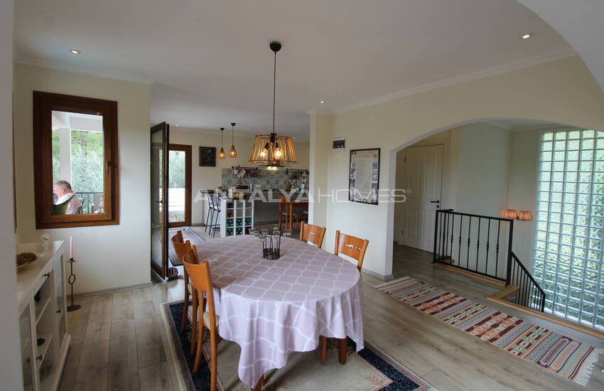 منزل أنيق مطل على الغابة مع مسبح خاص في موغلا غوجيك 17