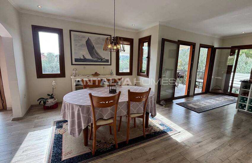 منزل أنيق مطل على الغابة مع مسبح خاص في موغلا غوجيك 19