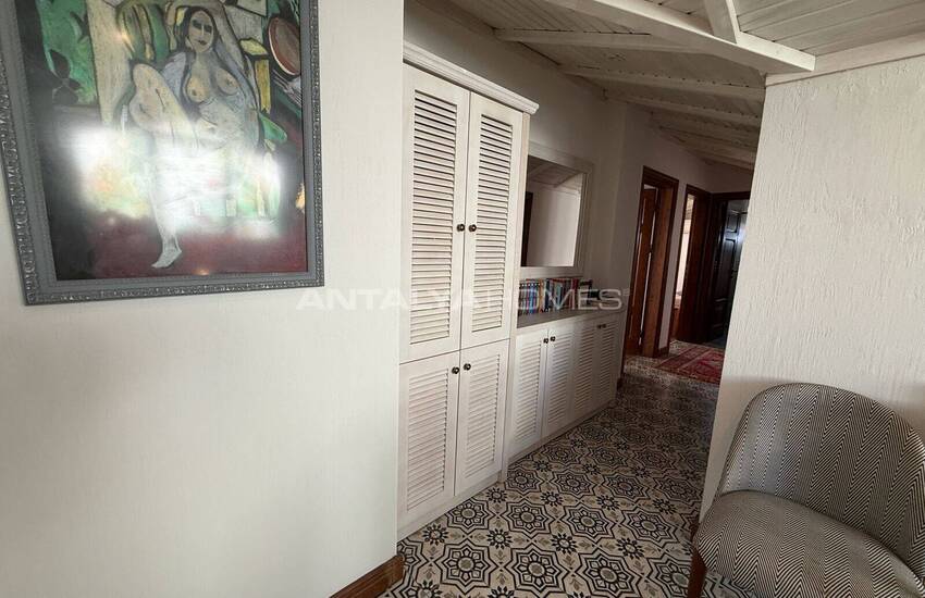 4-bedroom Furnished Sea View Apartment in Fethiye 14