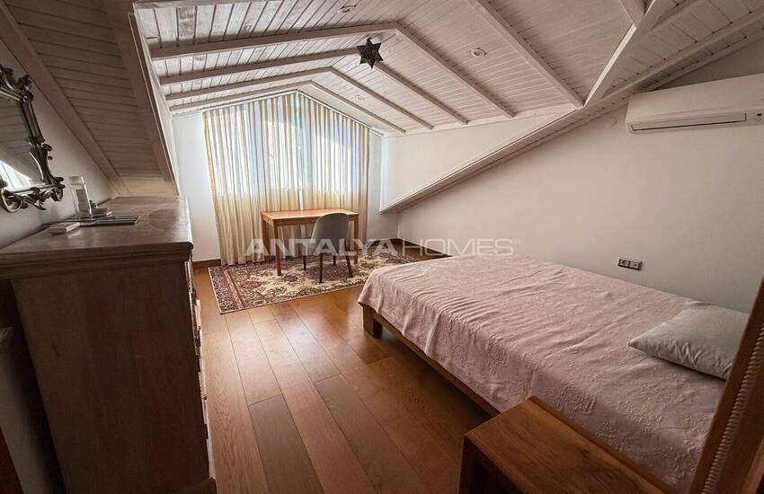 4-bedroom Furnished Sea View Apartment in Fethiye 11