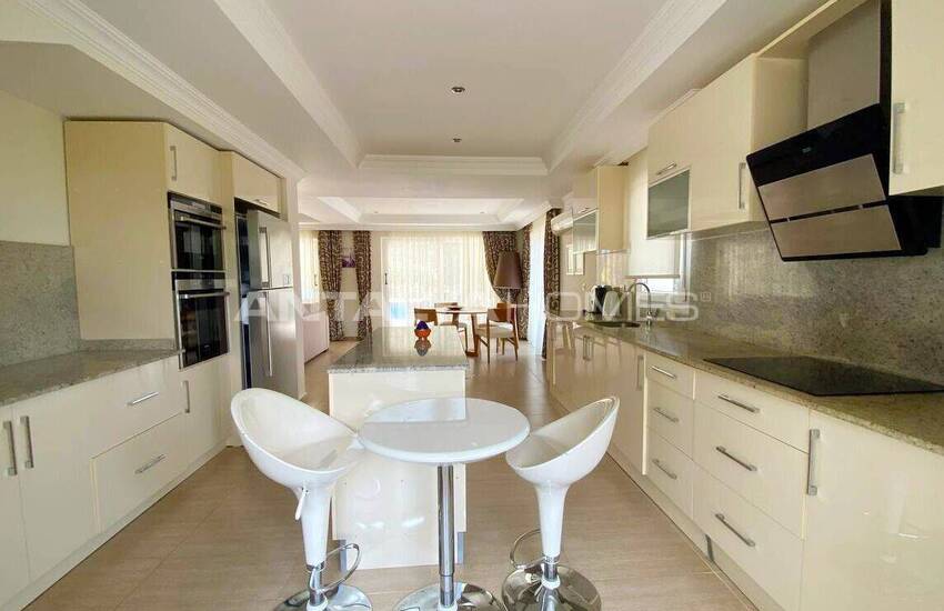 ویلای ۴ خوابه با استخر در نزدیکی فتحیه اولودنیز 7