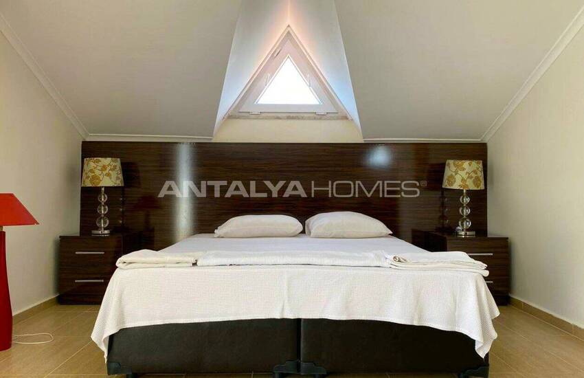 ویلای ۴ خوابه با استخر در نزدیکی فتحیه اولودنیز 13