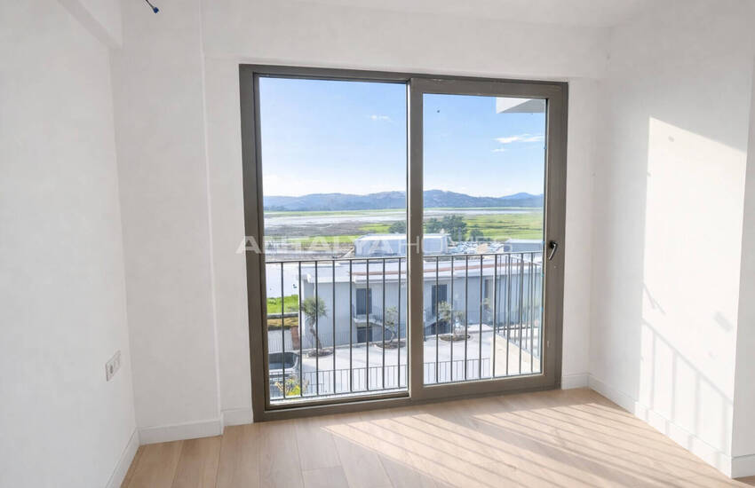 شقة بإطلالة على البحيرة في بودروم 12