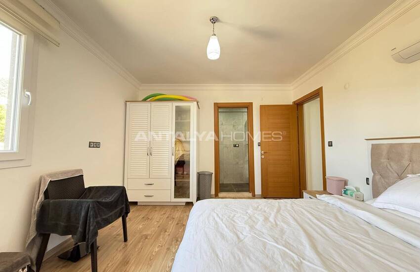 3-bedroom Duplex Flat with Forest View in Fethiye Muğla 14