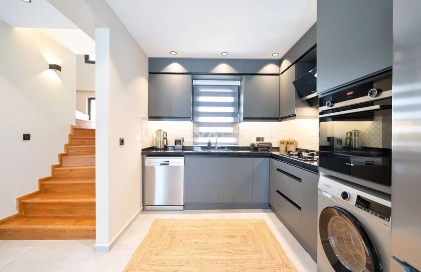 Виллы с частными бассейнами в 10 минутах от пляжа в Фетхие 15