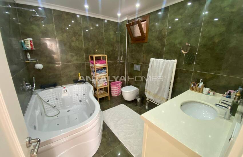 Дом рядом со всей инфраструктурой и морем в Фетхие Мугла 24