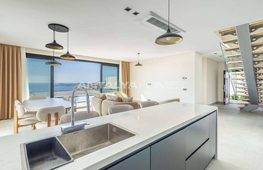 Sea View Houses with Private Pool and Garden in Bodrum 7