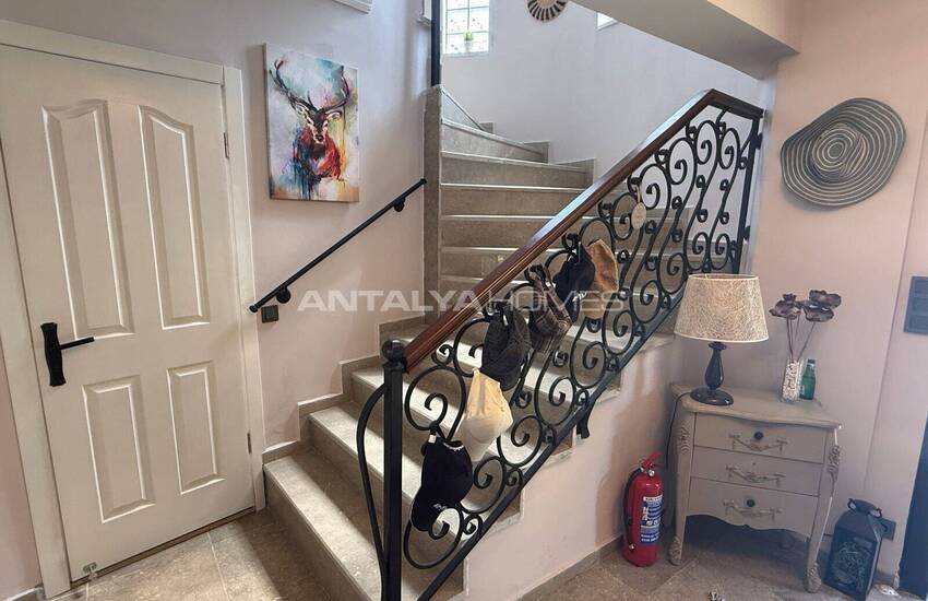 Fethiye'de Özel Havuzlu 4 Yatak Odalı Müstakil Villa 15