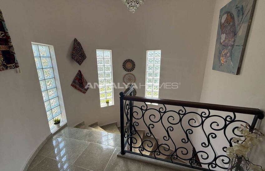 Fethiye'de Özel Havuzlu 4 Yatak Odalı Müstakil Villa 17