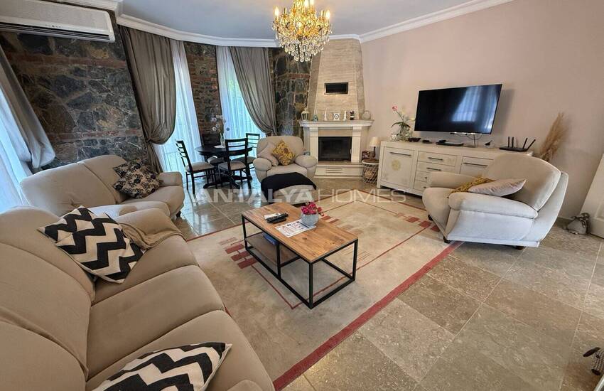 Fethiye'de Özel Havuzlu 4 Yatak Odalı Müstakil Villa 7