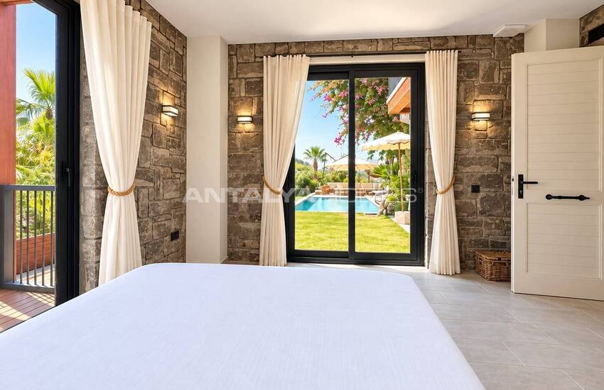 Bodrum'da Özel Havuzlu Şık Tasarımlı Malikane 46