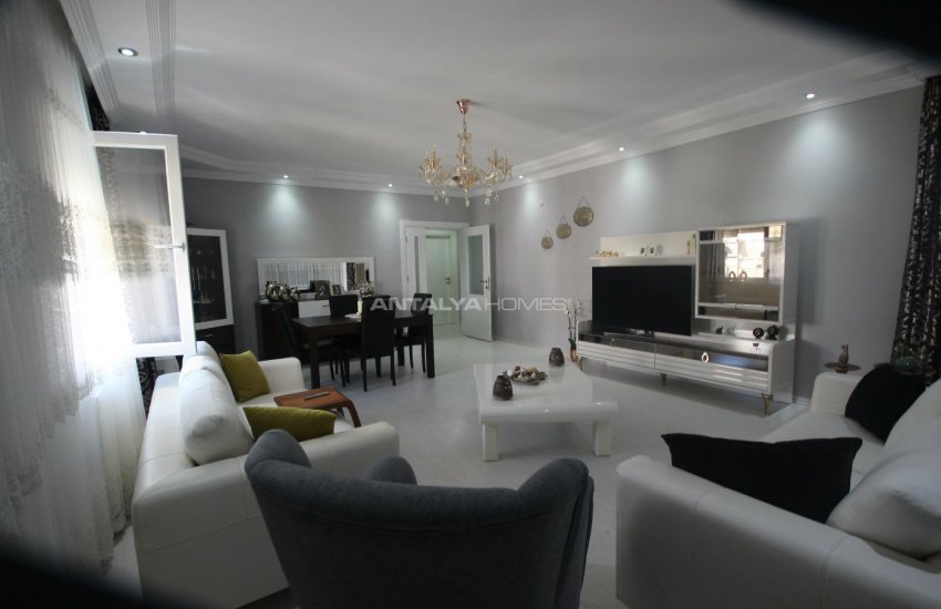 شقة مشمسة مع تصميم داخلي فاخر في أنطاليا 22