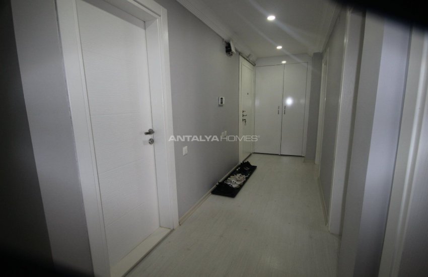 شقة مشمسة مع تصميم داخلي فاخر في أنطاليا 26