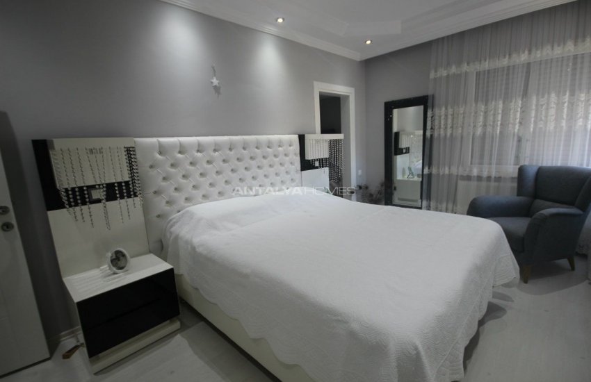 شقة مشمسة مع تصميم داخلي فاخر في أنطاليا 28