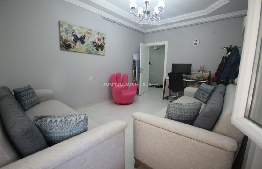 شقة مشمسة مع تصميم داخلي فاخر في أنطاليا 12