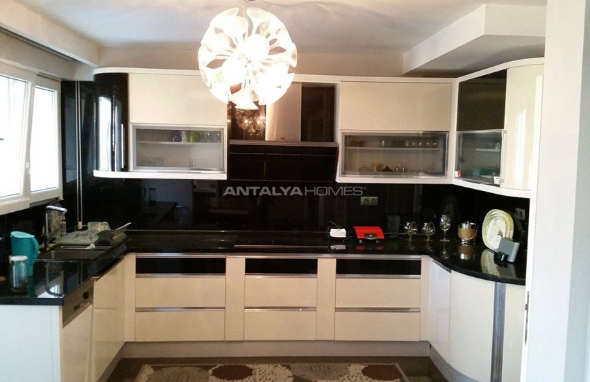 Двухуровневая Квартира 5+1 с Видом на Море в Анталии 6