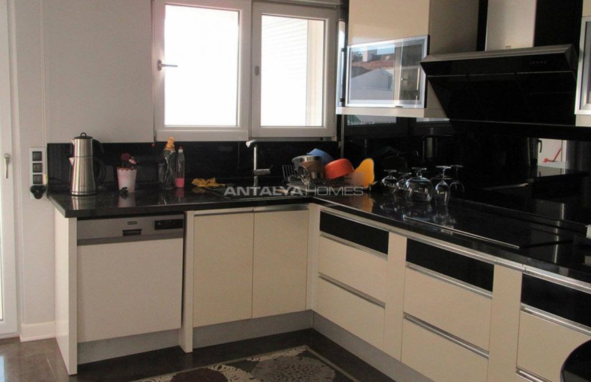 Двухуровневая Квартира 5+1 с Видом на Море в Анталии 7