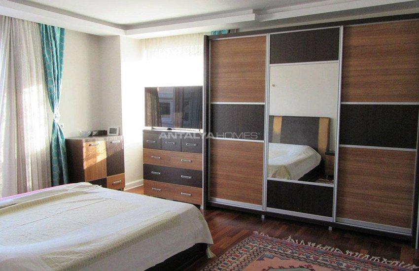 Двухуровневая Квартира 5+1 с Видом на Море в Анталии 8