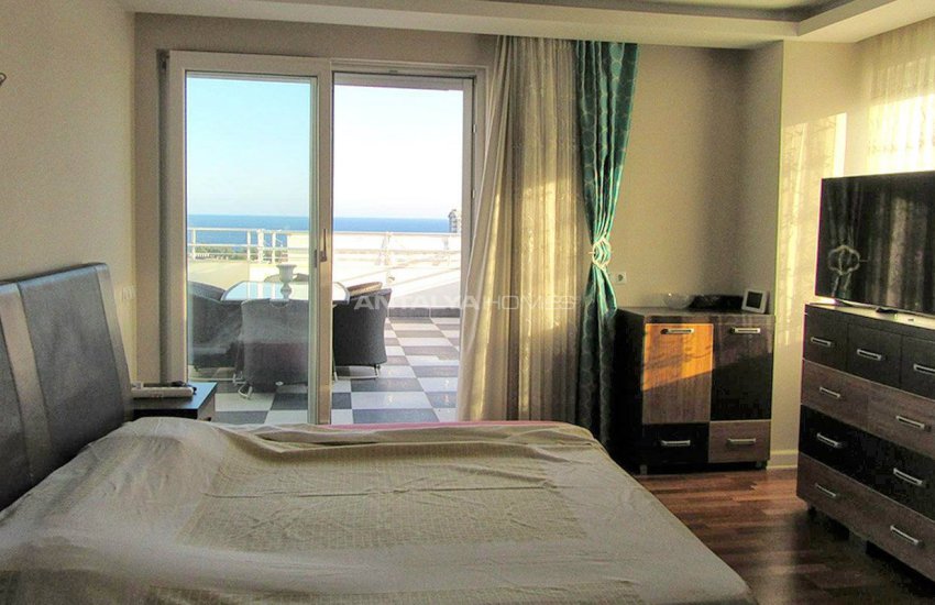 Двухуровневая Квартира 5+1 с Видом на Море в Анталии 9