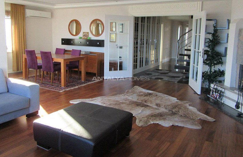 Двухуровневая Квартира 5+1 с Видом на Море в Анталии 1