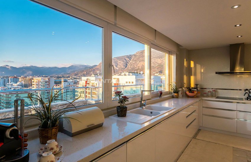 Luxurious Apartments in Alanya in a Sea View Complex 17