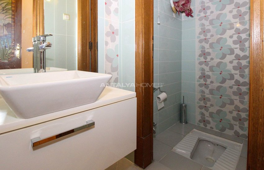 Antalya Merkez’de Deniz ve Kaleiçi Manzaralı Mobilyalı Daire 15