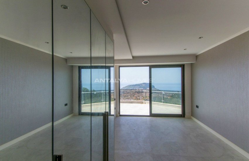 املاک لوکس در مرکز آلانیا احاطه شده با طبیعت 15