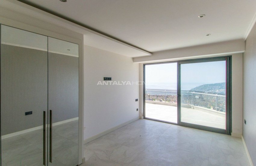 املاک لوکس در مرکز آلانیا احاطه شده با طبیعت 16