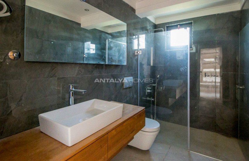 املاک لوکس در مرکز آلانیا احاطه شده با طبیعت 18