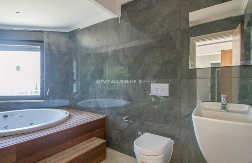 املاک لوکس در مرکز آلانیا احاطه شده با طبیعت 19