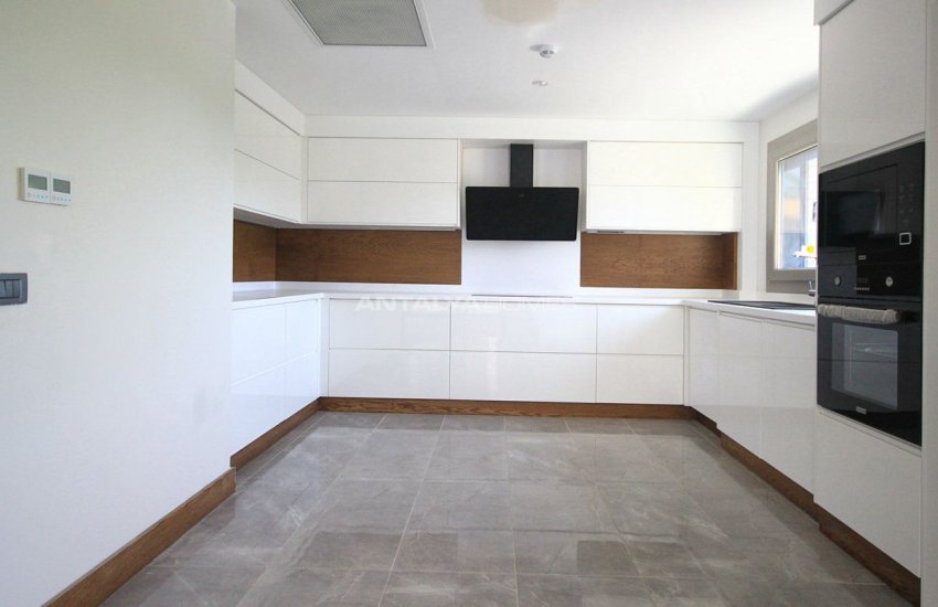 Centrally Located Villas in Antalya Turkey 9