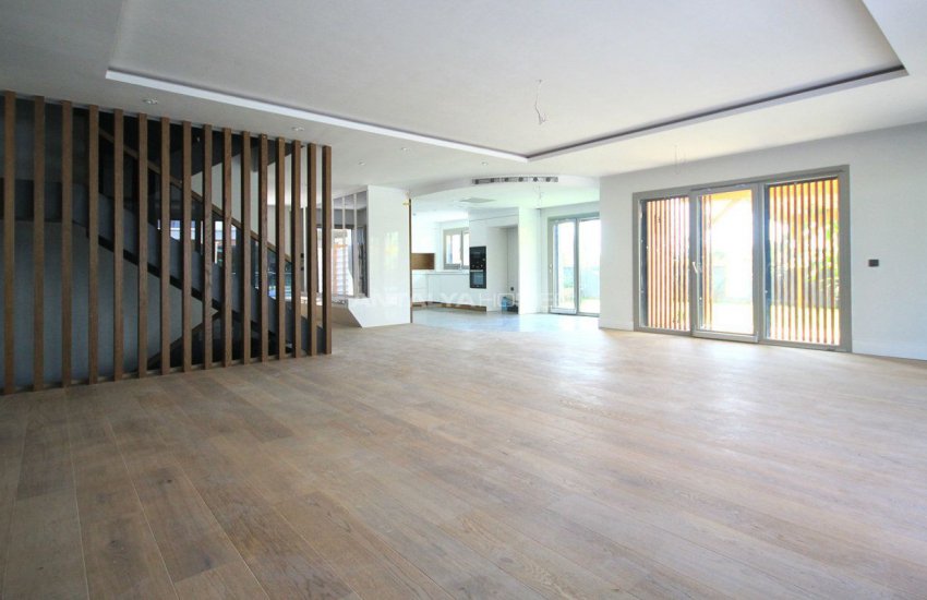 Centrally Located Villas in Antalya Turkey 5