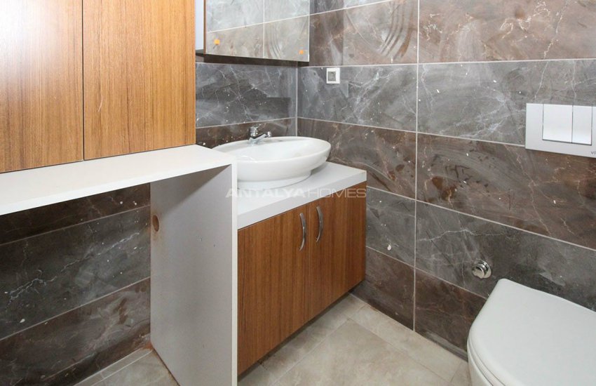 New-built Apartments with Elegant Design in Kepez 30