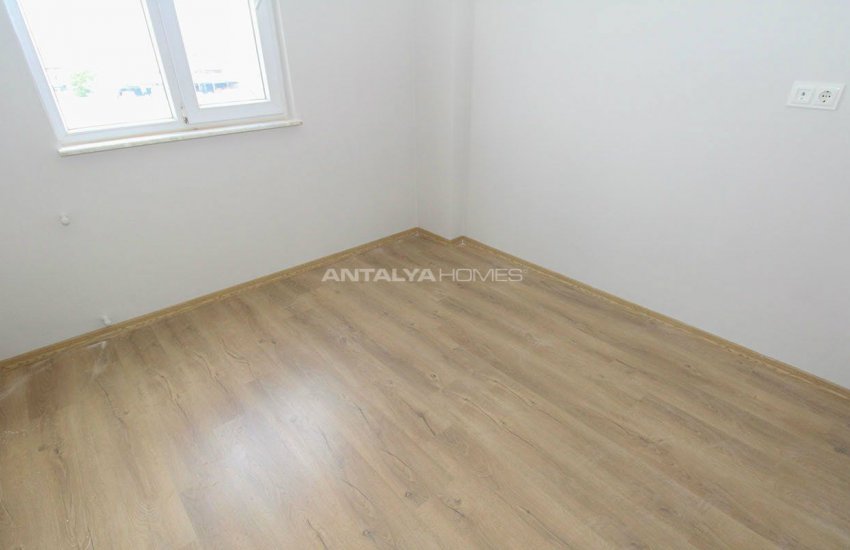 New-built Apartments with Elegant Design in Kepez 28