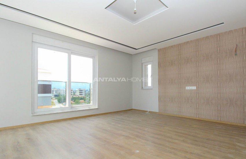 New-built Apartments with Elegant Design in Kepez 19