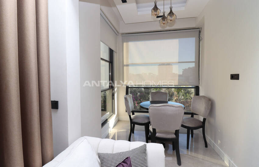 آپارتمان های شیک و نوساز در مجتمعی با استخر در مرسین 9